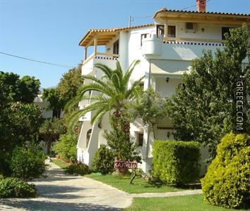 Castello Apartments & Studios
