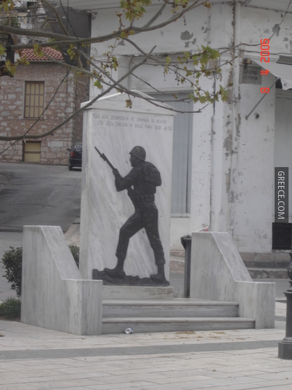 Amfissa war memorial