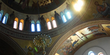 Interior_of_the_Orthodox_Metropolitan_Cathedral_of_Fira,_Santorini_island_(Thira),_Greece
