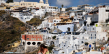 Panoramic_view_of_the_Catholic_quarter_of_Fira,_Fira,_Santorini_island_(Thira),_Greece