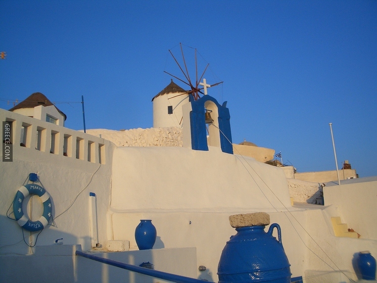 White and blue in Santorin