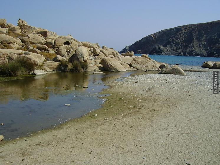  3 Tinos beach