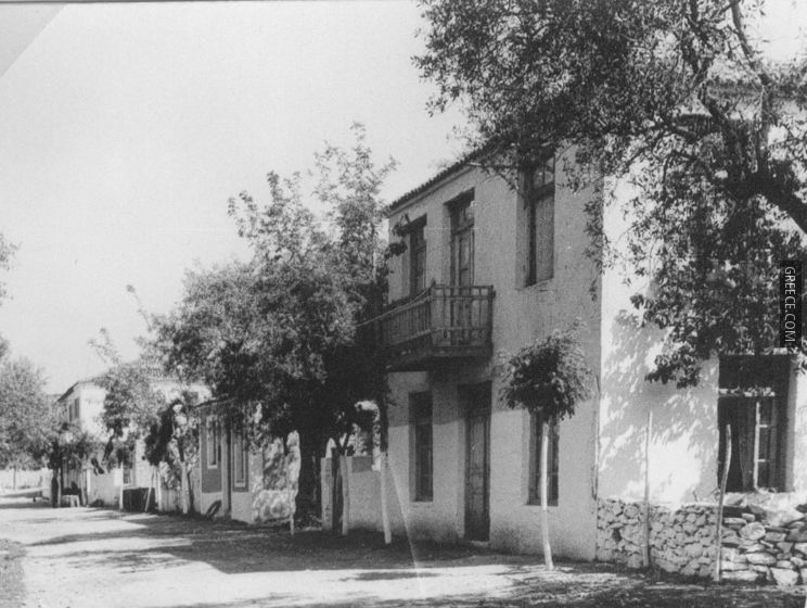 03 KallirachiSkala, Durchfahrtsstraße (1956) C
