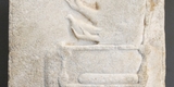 Funerary_stele_Thasos_Louvre_Ma3103
