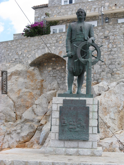 Statue of Andreas Vokos Miaoulis