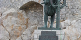 Statue_of_Andreas_Vokos_Miaoulis