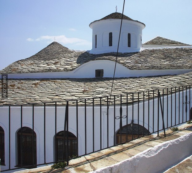 Grad Skopelos crkva  Skopelos town a church