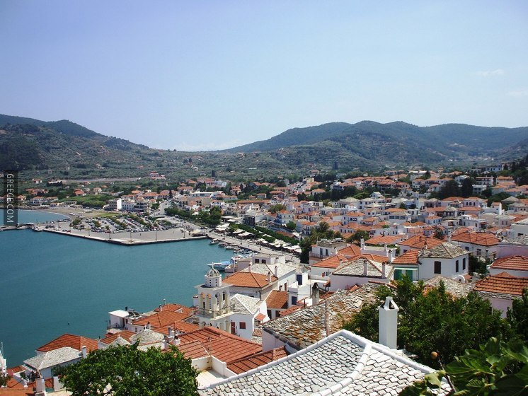 Grad Skopelos sa brda  Skopelos town from hill