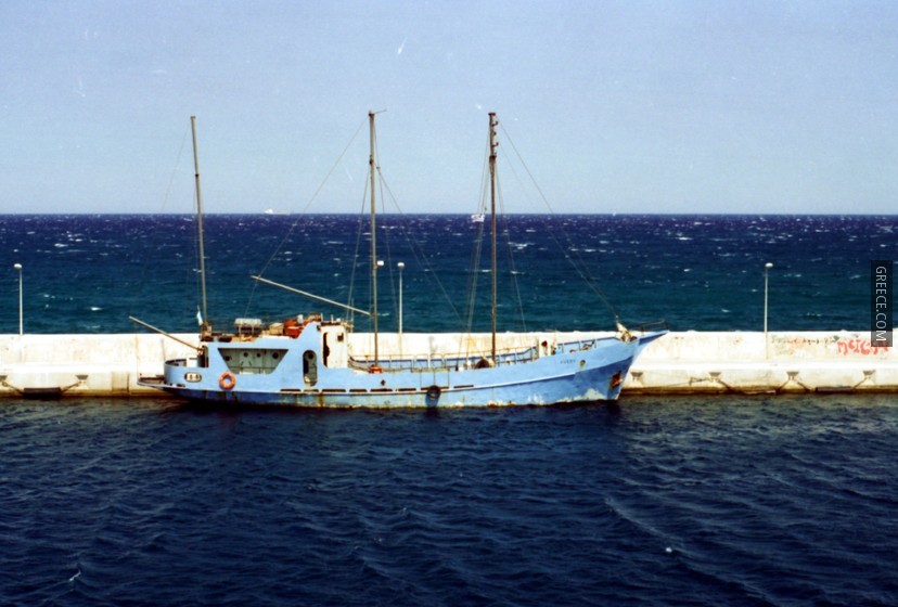 Rustyfishingboatsamothraki
